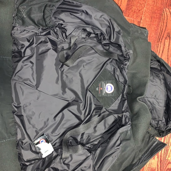 Canada Goose Jacket Womens Size Large - Picture 3 of 6